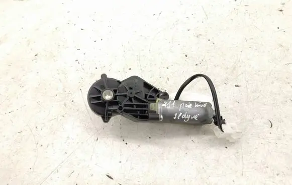 Mercedes-Benz E W211 Front driver seat rail A0390203209 0390203209