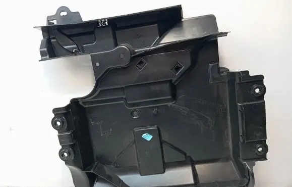 Mercedes-Benz GLE (W166 - C292) Dashboard lower bottom trim panel A1666800704