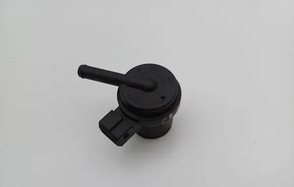 Volkswagen Golf IV Turbo solenoid valve 1J0906517B 0280142321