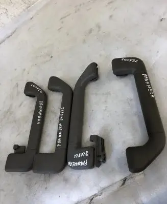 Porsche Panamera (970) A set of handles for the ceiling 970555608