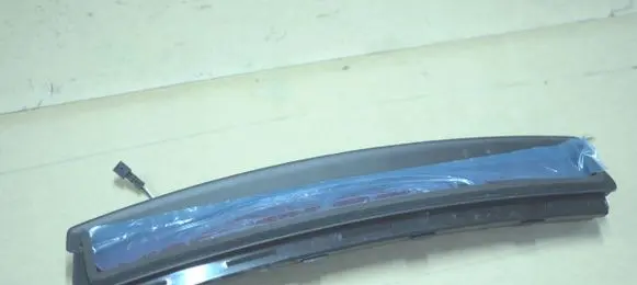 Tesla Model 3 Third/center stoplight 107740500F