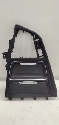 Cup holder front