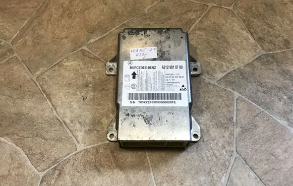 Mercedes-Benz E A207 Airbag control unit/module A2129010700
