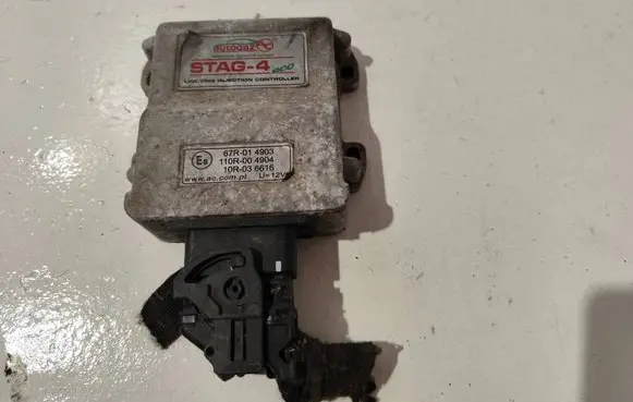 Subaru Legacy LP gas control unit module 67R014903 110R004904 10R036616