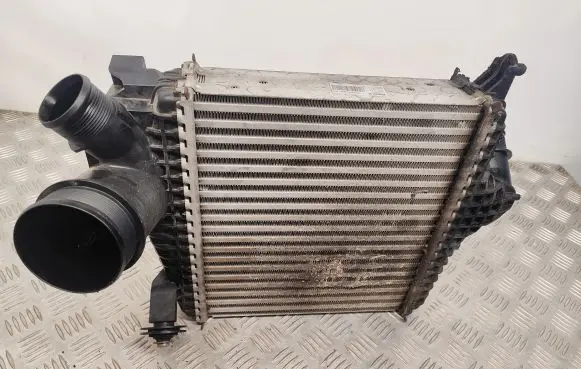 Audi Q7 4M Intercooler radiator 4M0145803AQ