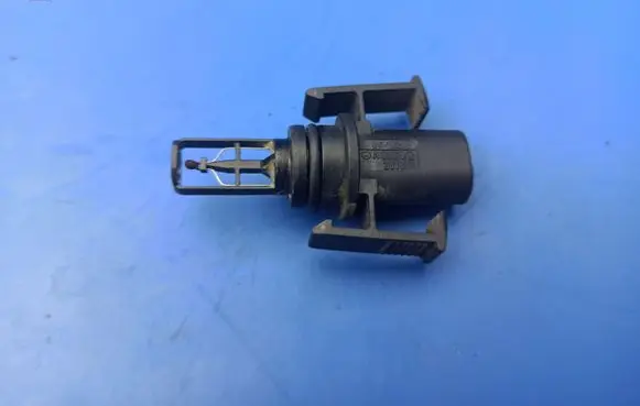 Mercedes-Benz C W203 Intake air temperature sensor A0005422818 55501