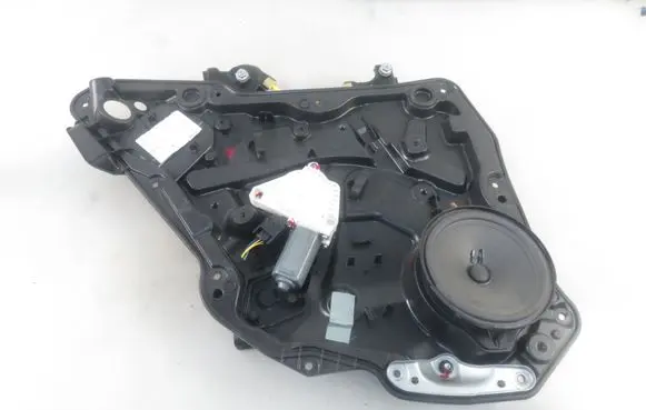 Mercedes-Benz CLA C117 X117 W117 Rear door window regulator with motor A1177320108