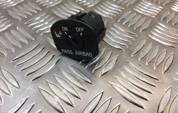 Volvo S60 Passenger airbag on/off switch 30795214