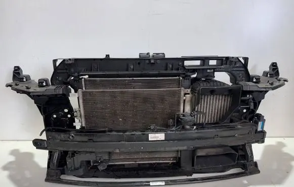 Hyundai Tucson TL Radiator support slam panel