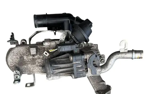 Citroen C4 II Picasso EGR valve 5056390800 215142292213