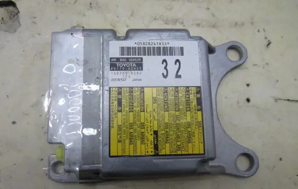 Toyota RAV 4 (XA40) Other control units/modules 89170-42430