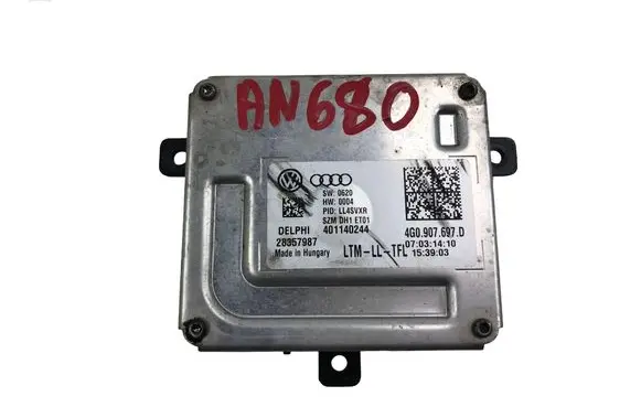 Audi Q5 SQ5 8R Light module LCM 4G0907697D