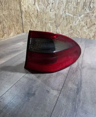 Mercedes-Benz E W211 Rear/tail lights A2118202864 379010 SWLS211