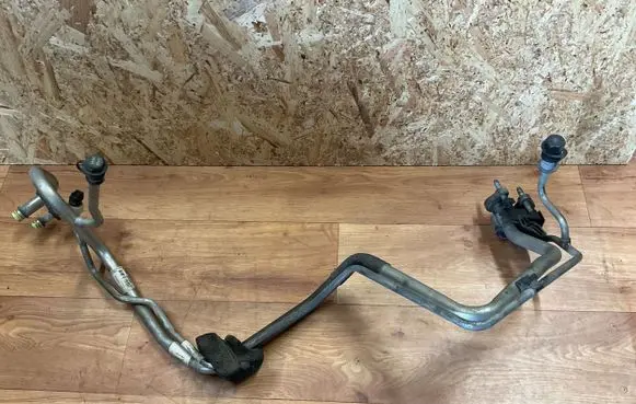 Volvo V70 Air conditioning (A/C) pipe/hose 31250461