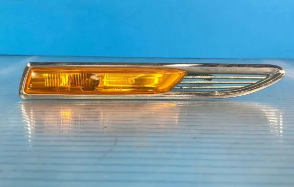Ford Mondeo MK IV Front fender indicator light 7S7113K354AF