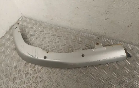 Toyota Corolla Verso AR10 Front bumper lip 768520F902