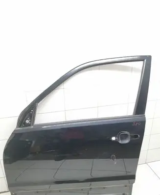 Suzuki Grand Vitara II Front door