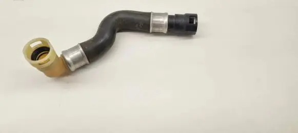 Ford Mustang VI Engine coolant pipe/hose GR3318K580AA