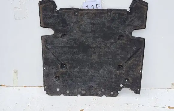Audi e-tron Engine splash shield/under tray 4KR863821A