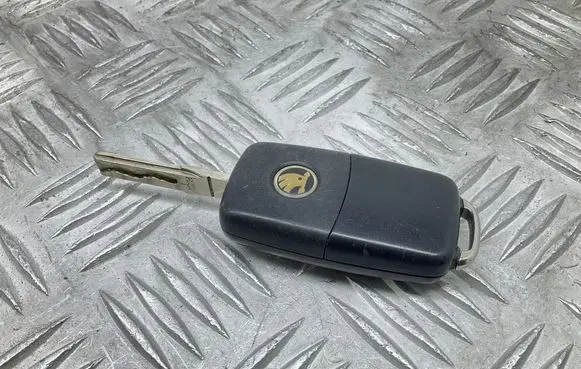 Skoda Rapid (NH) Ignition key/card 3T0837202L