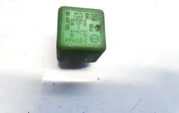 Opel Omega B1 Other relay 03447012
