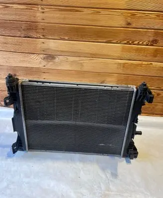 Renault Zoe Radiator set 921007736R 214772829R 678322612