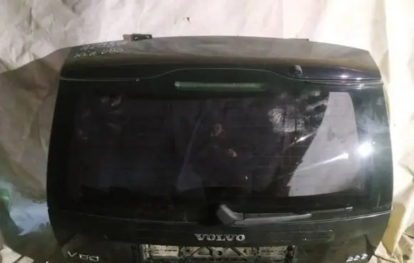 Volvo V50 Tailgate/trunk/boot lid juodas