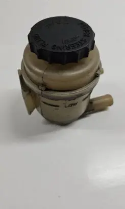 KIA Sorento Power steering fluid tank/reservoir