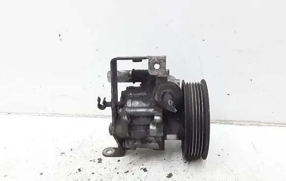 Peugeot 407 Power steering pump