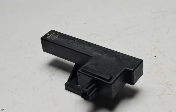 Audi A6 S6 C7 4G Keyless (KESSY) go control unit/module 8K0907247 33542221