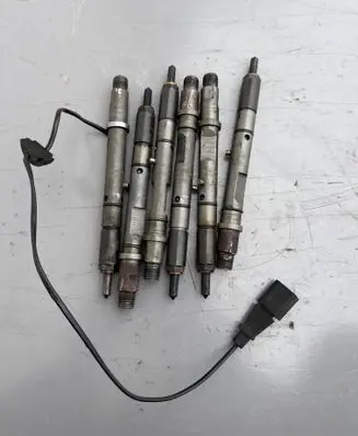 Audi A6 Allroad C5 Fuel injectors set 059130202F 059130201F
