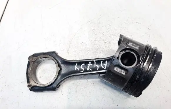 Mercedes-Benz S W220 Piston with connecting rod 
