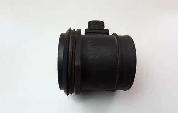 Volvo V70 Mass air flow meter 0281002972