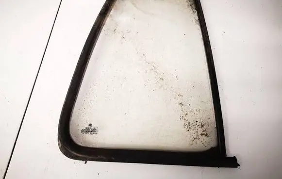 Volkswagen Golf III Rear vent window glass AS2