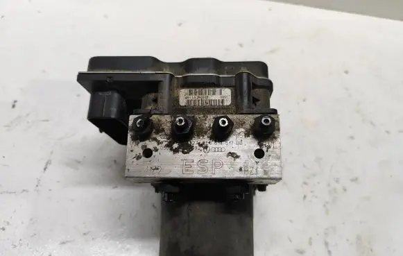 Audi A4 S4 B7 8E 8H ABS Pump 8E0614517BB