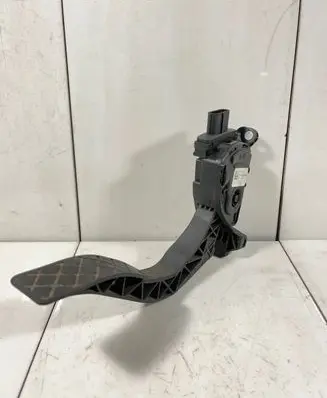Audi A4 S4 B6 8E 8H Accelerator throttle pedal 8K1721523 6PV00950500