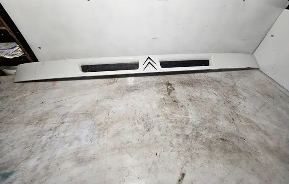 Citroen Jumper Front bumper upper radiator grill 13050950080 1305094080