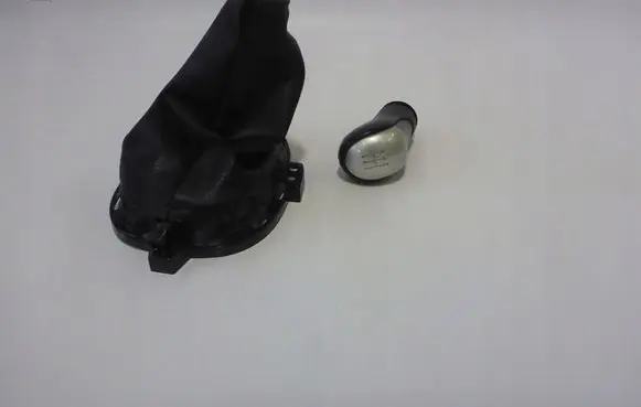Nissan Note (E12) Gear lever shifter trim leather/knob 