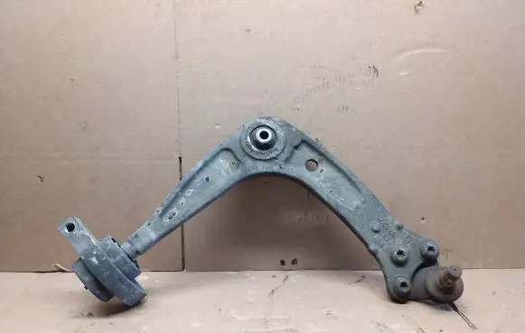 Peugeot 508 Front lower control arm/wishbone 872275