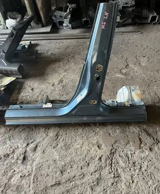 Mazda 6 Pillar (middle) 