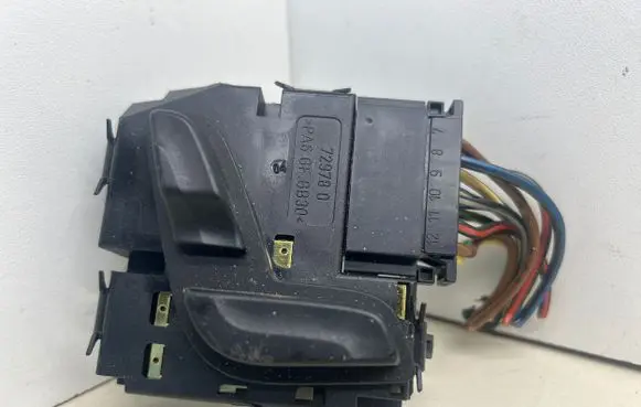 Mercedes-Benz GLC X253 C253 Seat control switch A2048701958 03467816