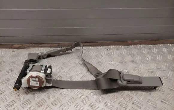 Ford F150 Front seatbelt FL3B18612D64 5195427330 2490108AD