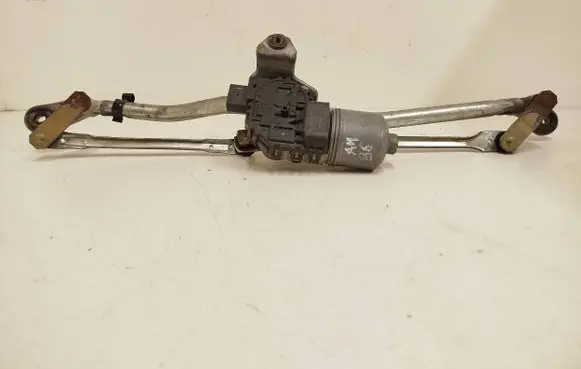 Audi A4 S4 B6 8E 8H Front wiper linkage and motor 8E1955119 0390241509
