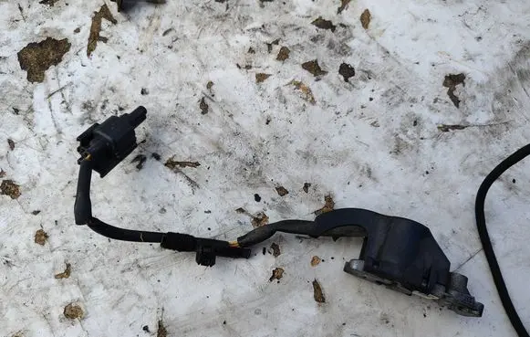 Volvo V40 Airbag deployment crash/impact sensor P31305432