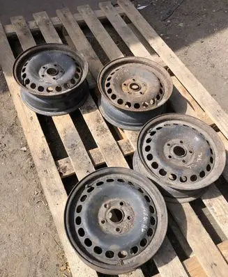 Audi A6 S6 C4 4A R15 steel rim 