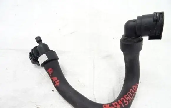 Peugeot 208 Engine coolant pipe/hose 9671350380