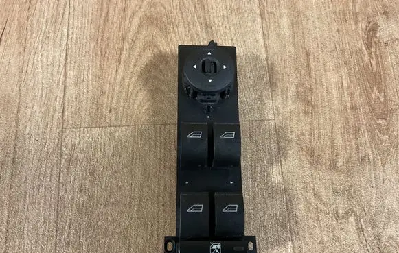 Electric window control switch