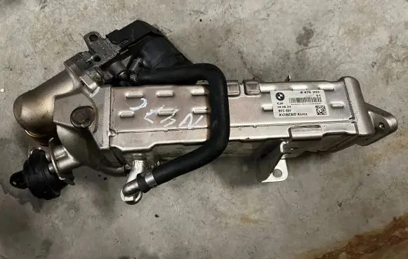 BMW 6 F06 Gran coupe EGR valve cooler 847699301