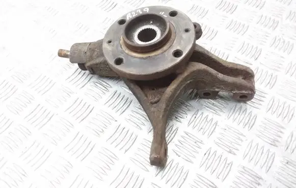 Citroen C4 I Front wheel hub spindle knuckle