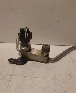 Toyota Corolla E120 E130 Air conditioning (A/C) pressure sensor 443400050 FCJ34 DOF3F4MP